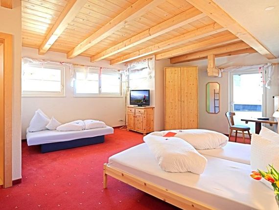 Traube (Fliess) 3*