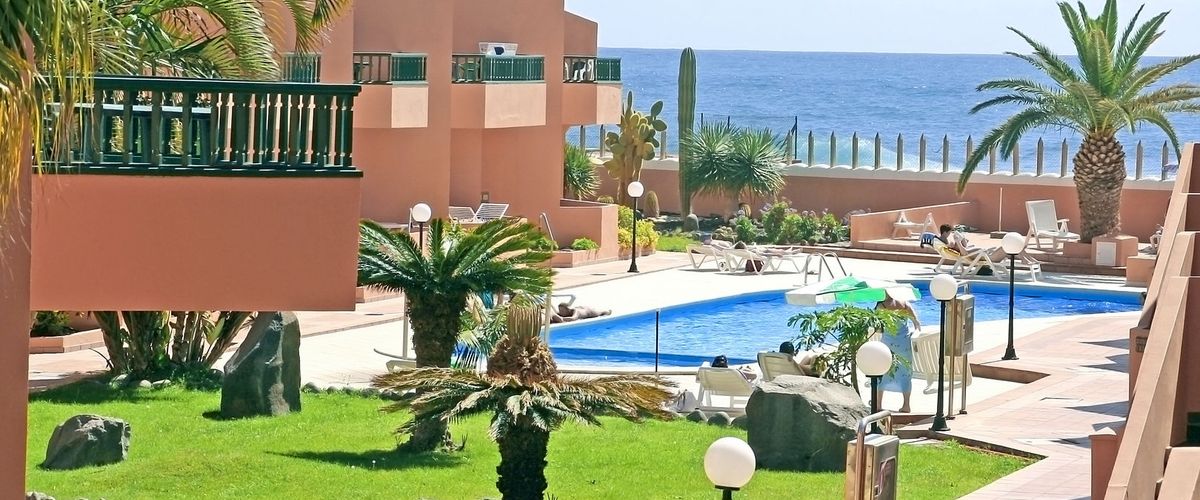 basen, teren hotelu, obiekt