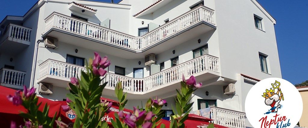 obiekt, teren hotelu