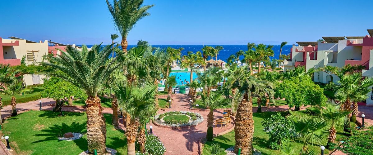 obiekt, teren hotelu, basen