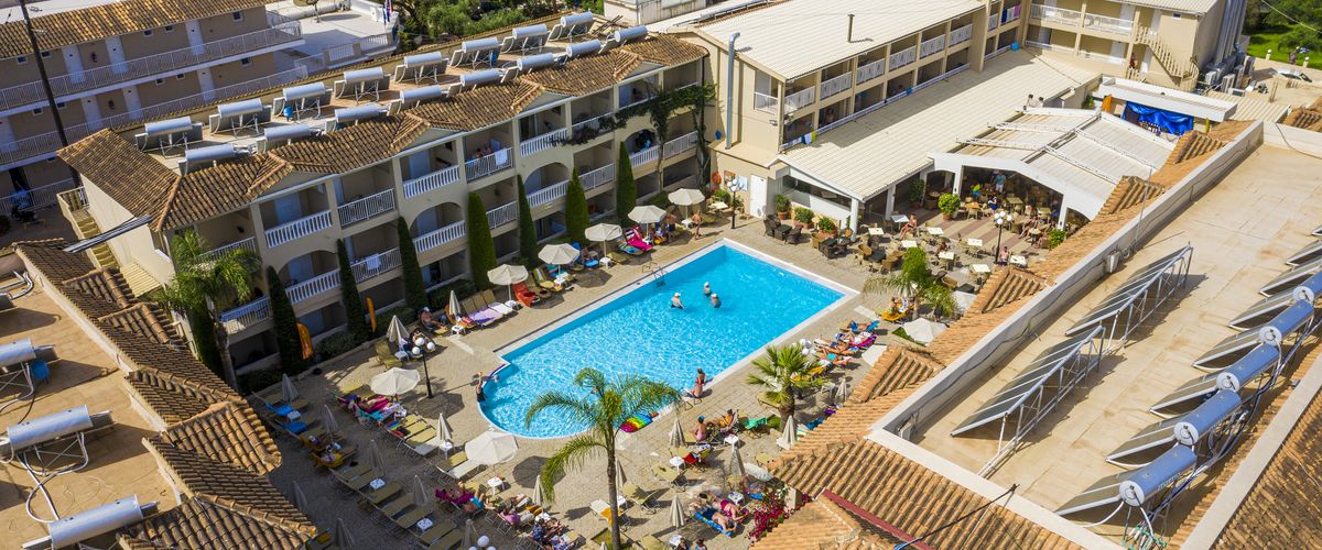 budynek główny, basen