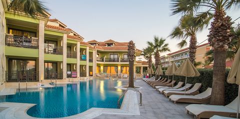 basen, budynek główny