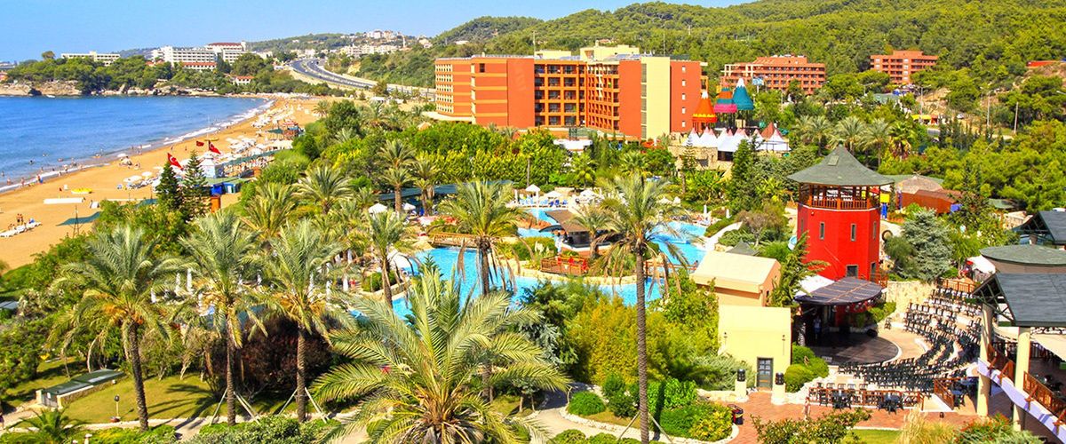 teren hotelu, basen, plaża