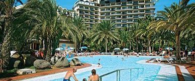 obiekt, teren hotelu, basen