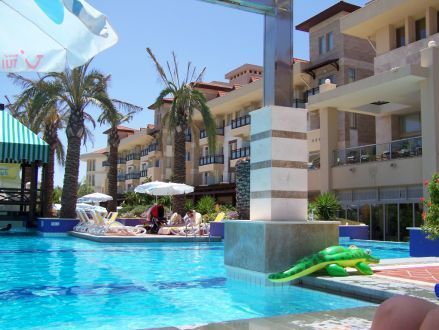 obiekt, teren hotelu, basen