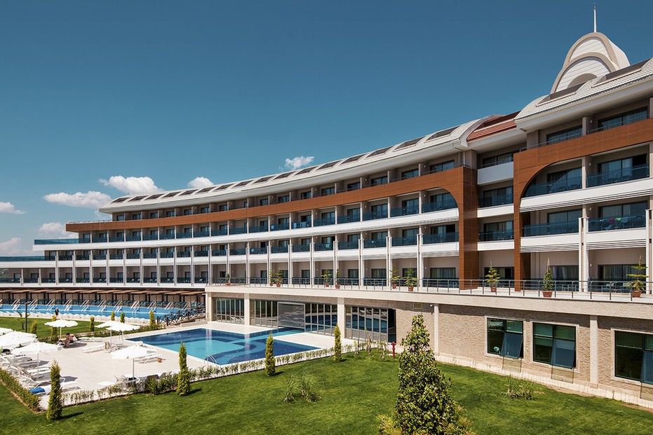 obiekt, teren hotelu, basen