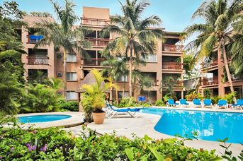 Tukan Playa del Carmen