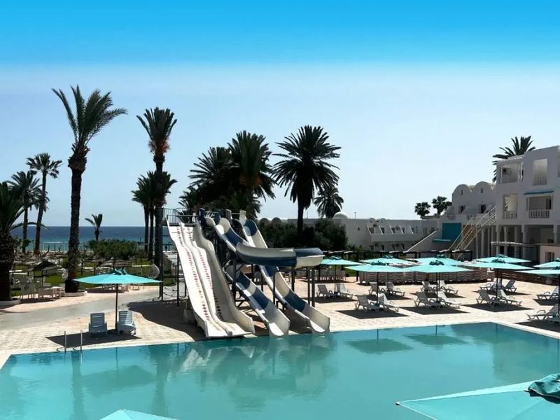 Best Beach (ex. Cosmos Tergui Club)