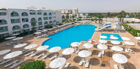 obiekt, teren hotelu, basen