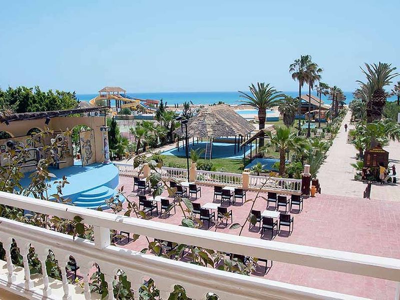 Hawaii Beach Club 3*