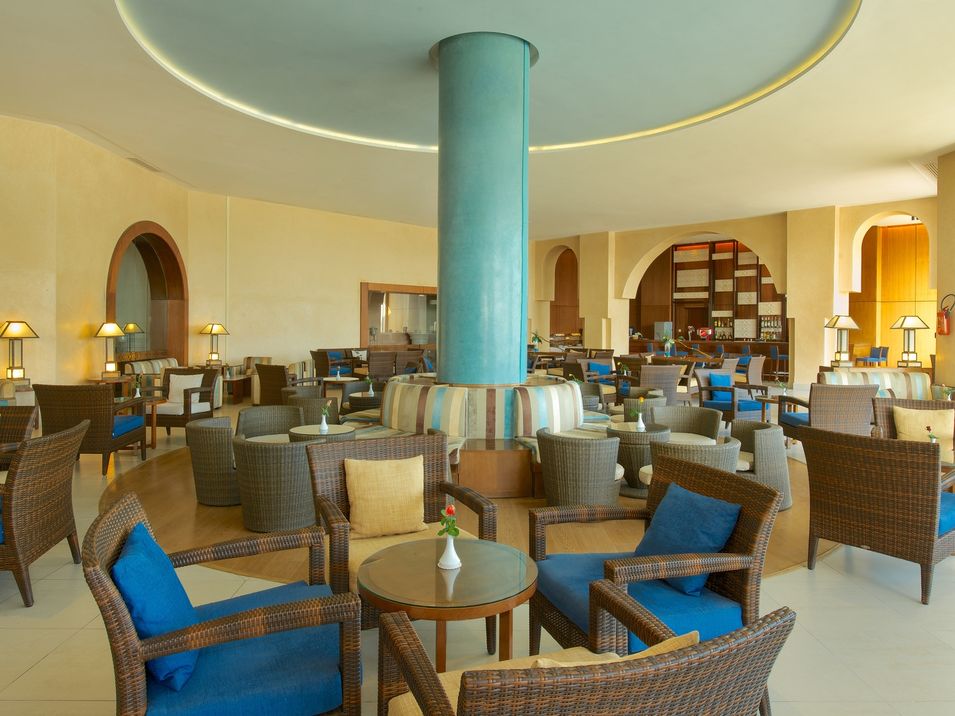 lobby bar
