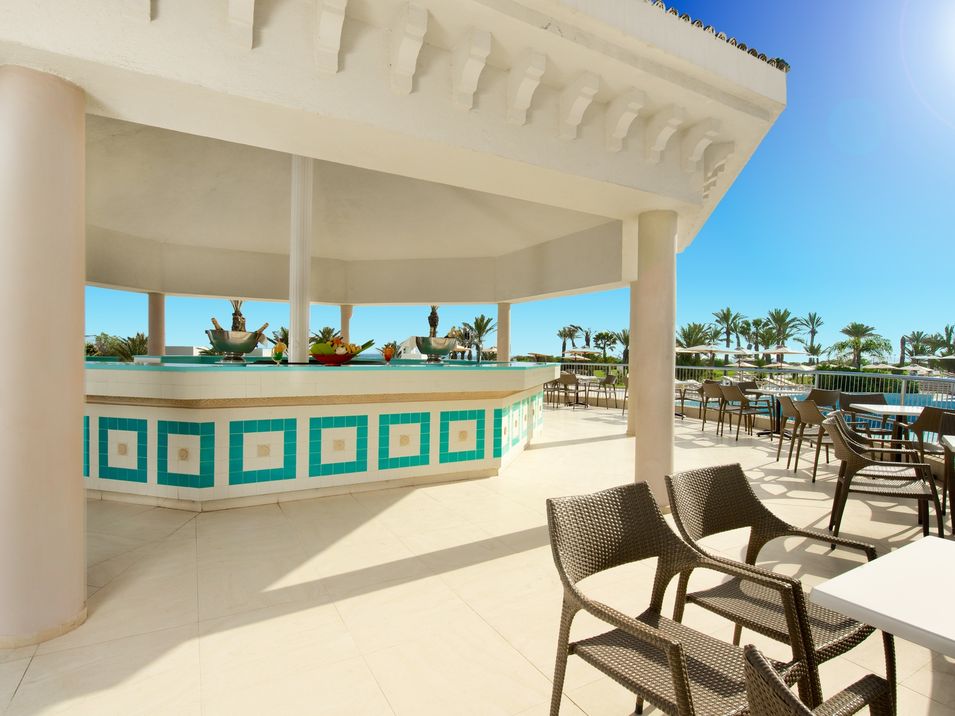 pool bar