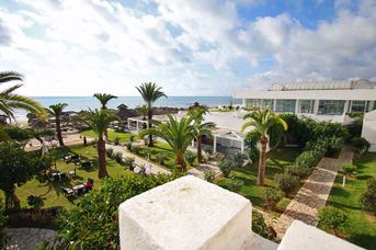 Les Orangers Beach Resort
