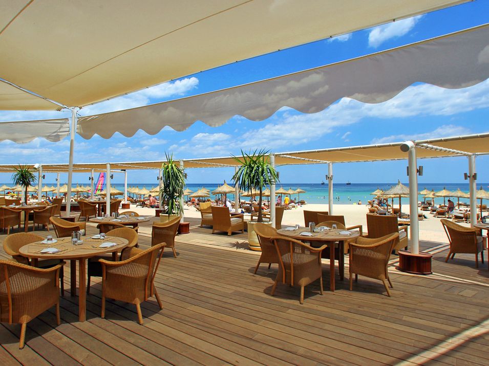 beach bar