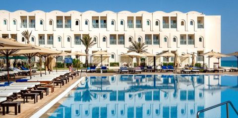obiekt, teren hotelu, basen