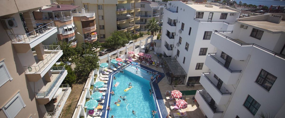 obiekt, teren hotelu, basen