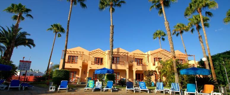 obiekt, teren hotelu, basen