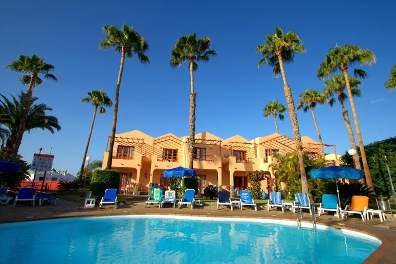 obiekt, teren hotelu, basen