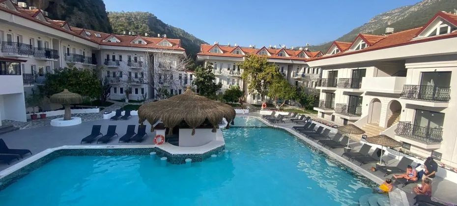 Akdeniz Beach