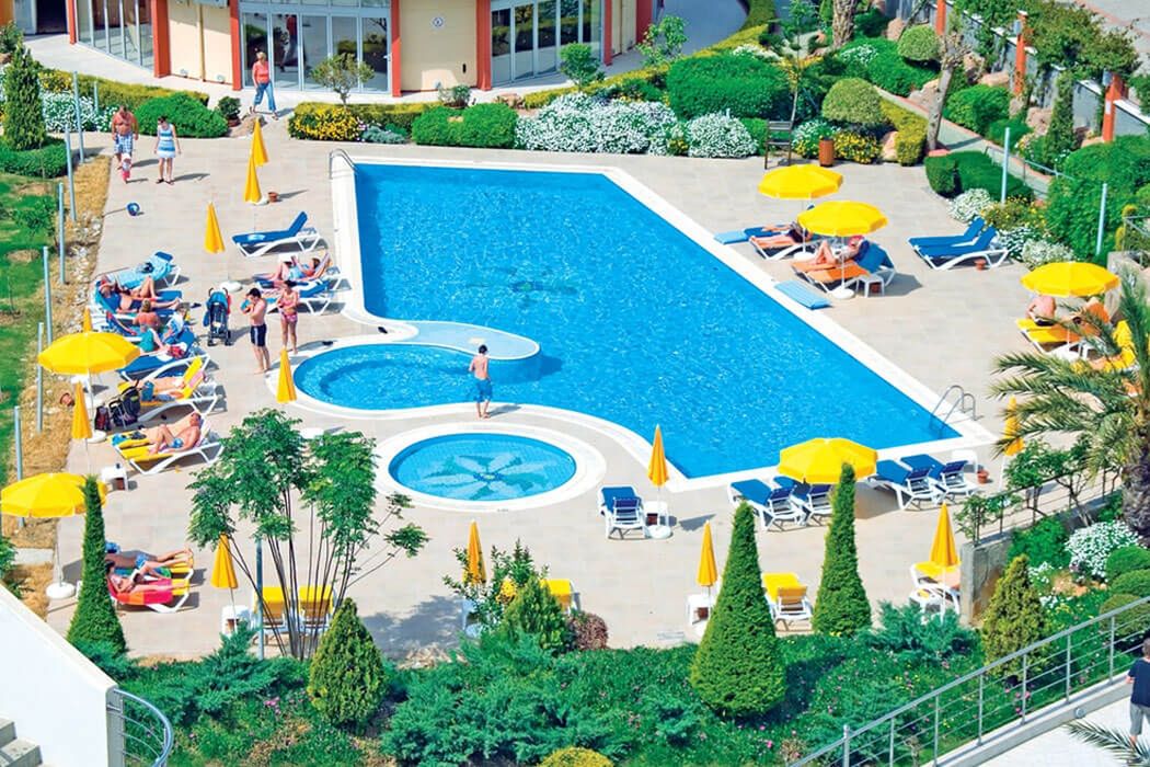 Alaiye Resort & Spa - basen