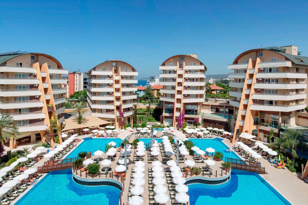 Alaiye Resort & Spa - basen