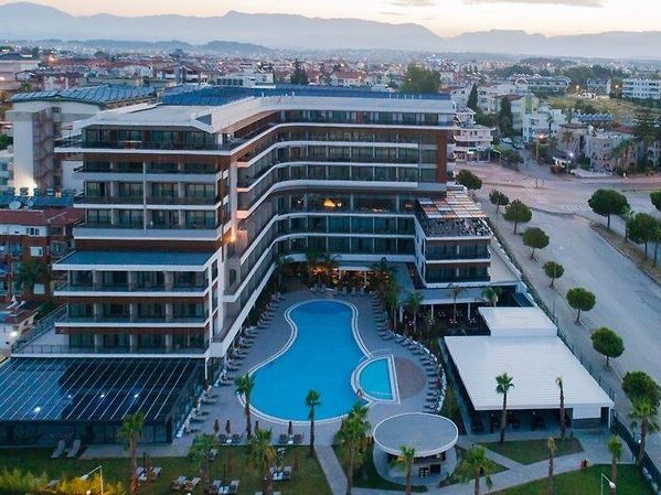 Alexia Resort & Spa