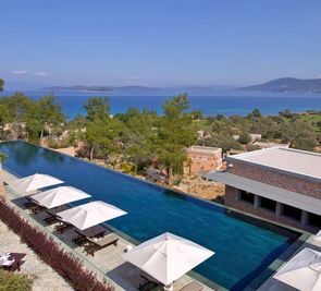 Amanruya Resort
