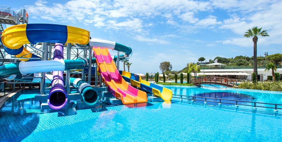 basen, aquapark, zjeżdżalnia