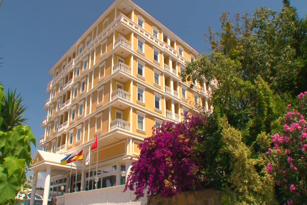 Antik Garden - budynek główny