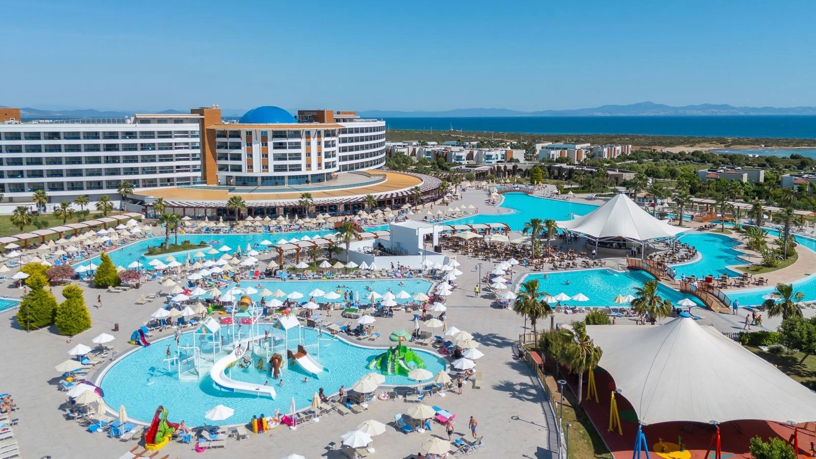 Aquasis Deluxe Resort & Spa