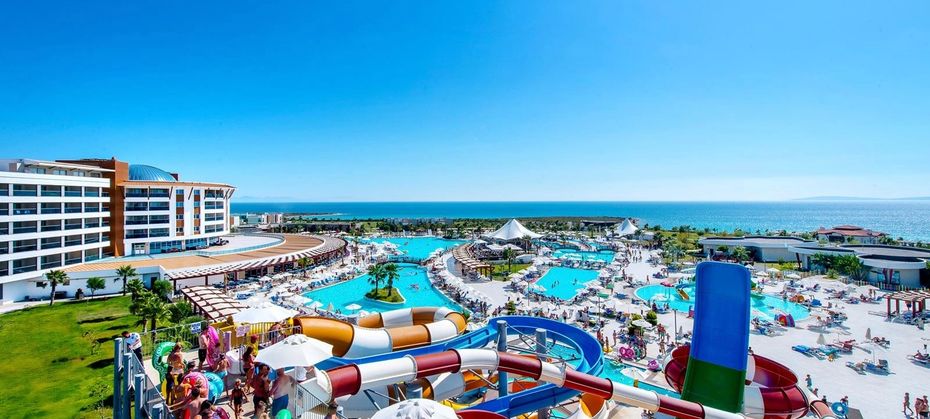 Aquasis Deluxe Resort & Spa