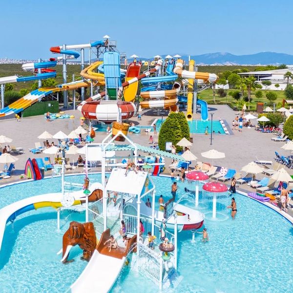 Aquasis Deluxe Resort & Spa