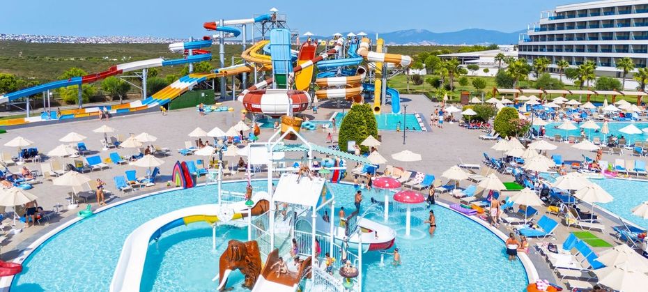 Aquasis Deluxe Resort & Spa