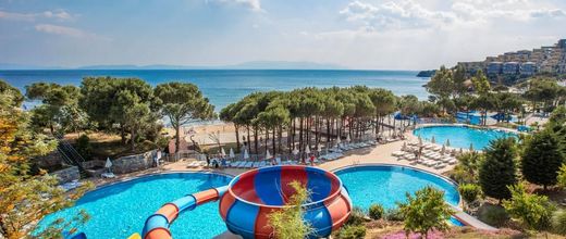 Aria Claros Beach and Spa Resort