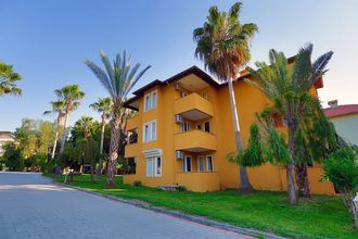 Armas Green Fugla Beach