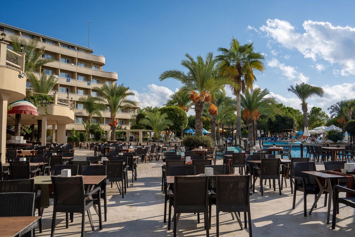 Armas Pemar Beach Resort - restauracja