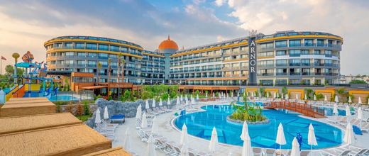 ARNOR DE LUXE HOTEL & SPA