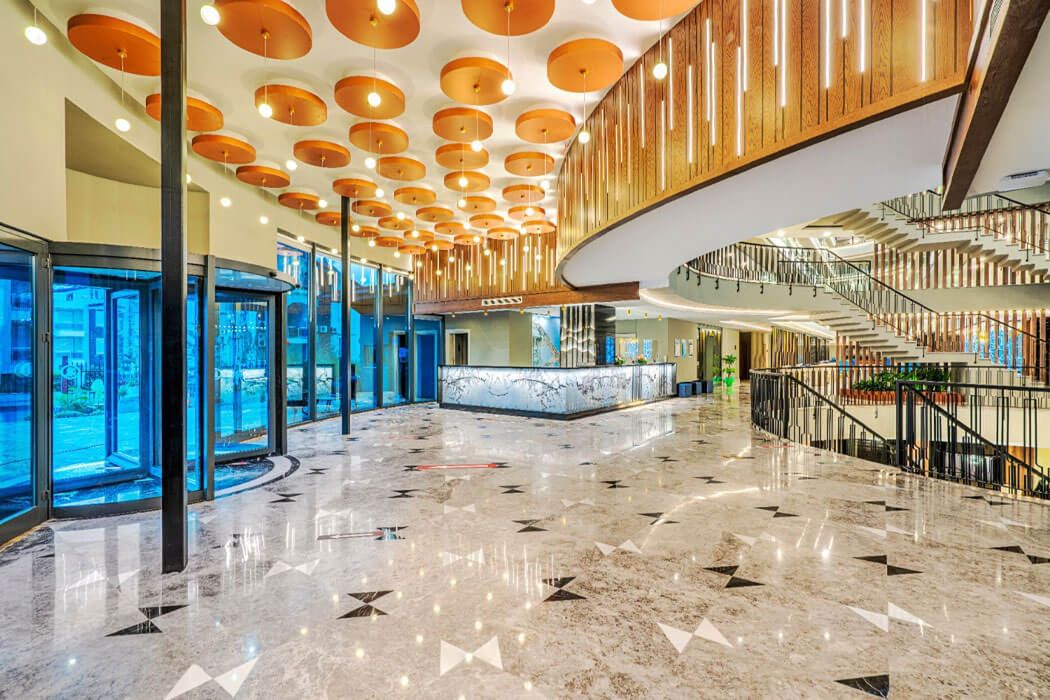 Arnor De Luxe & SPA - recepcja / lobby