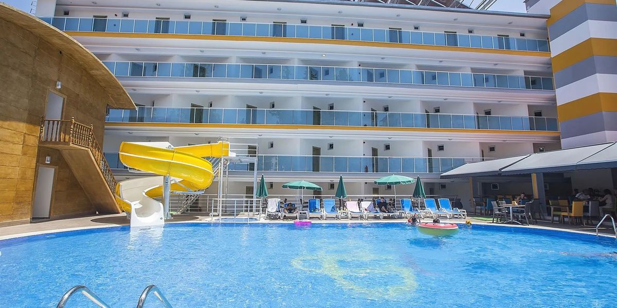 Turcja na 7 dni w kwietniu: 4⋆ hotel od 876 zł