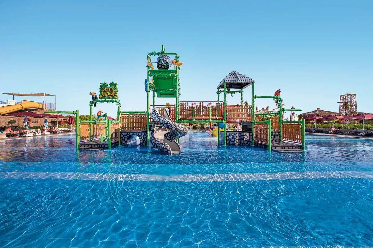 Aska Lara Resort & Spa - brodzik