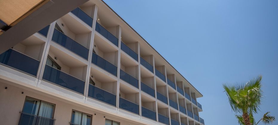 Avia Resort & Spa