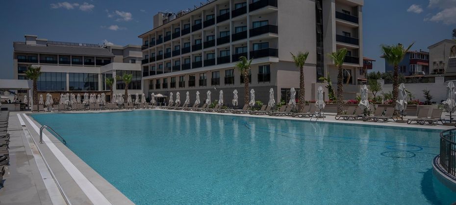 Avia Resort & Spa