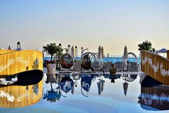 Azura Deluxe Resort Spa