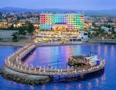 Azura Deluxe Resort & Spa