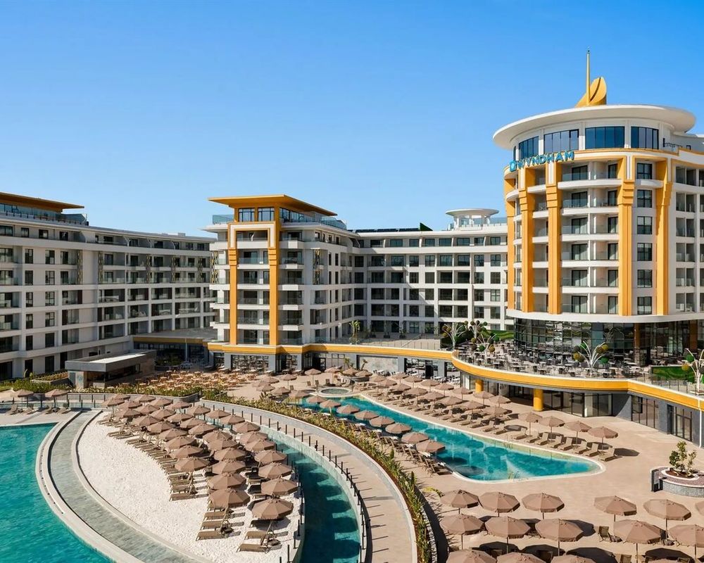 Azura World (ex. Wyndham Alanya)