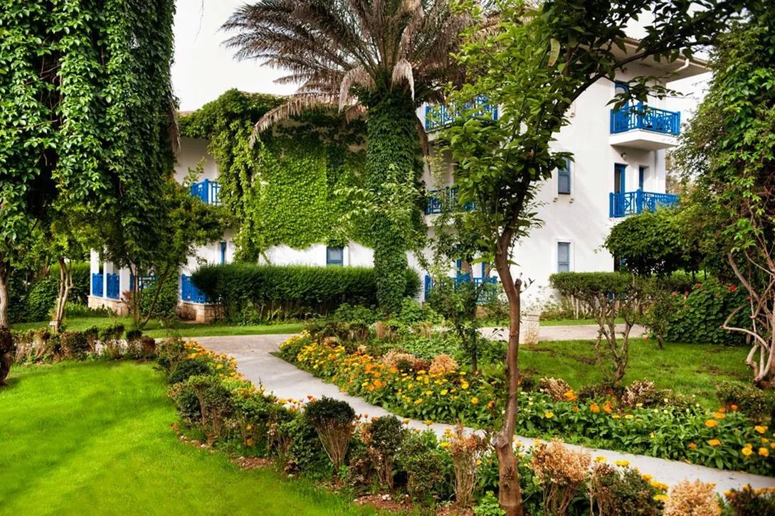 Belconti Resort - teren hotelu