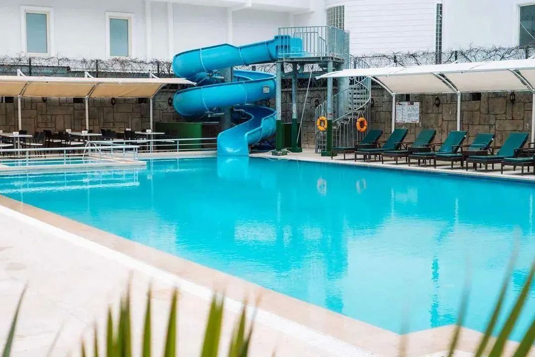 Beso Beach (ex. Elit Life) - basen