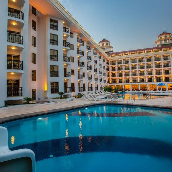 Hotel Blue Marlin Deluxe Spa & Resort