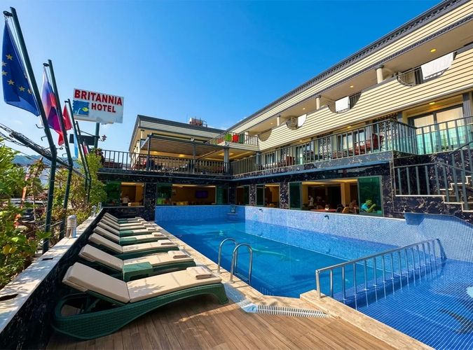 Britannia Villas