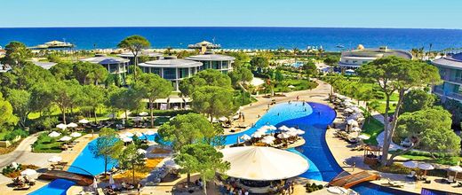 Calista Luxury Resort